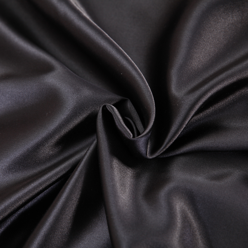 الساتان الأسود طقم سرير مع حاف - مراجعة Silk Pillowcase Set وسعره